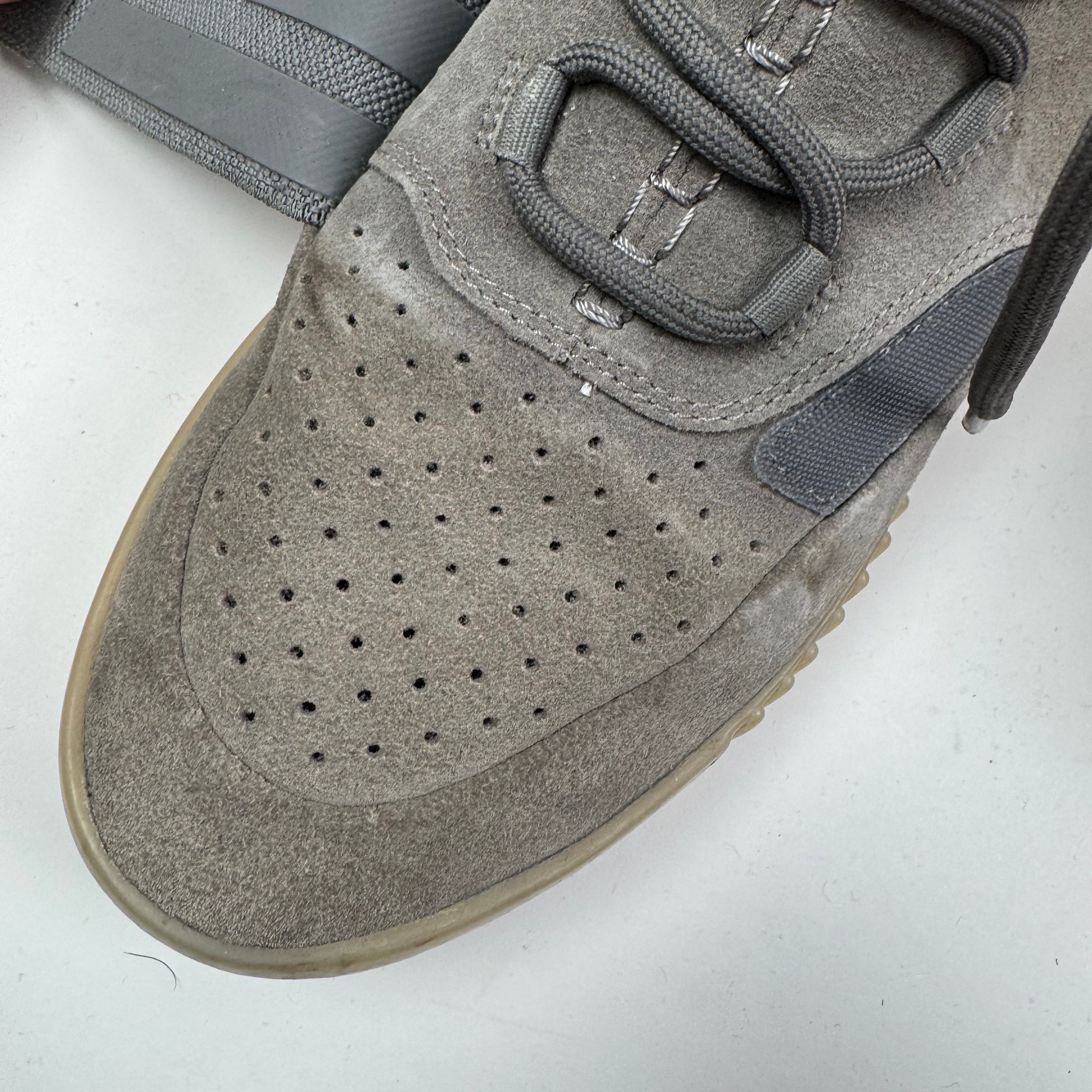 Yeezy 750 Gum Sole Size 42